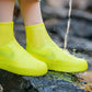 🔥 OFFERTA CALDA – 50% DI SCONTO! 🔥 Addio scarpe bagnate! Copriscarpe antipioggia resistenti – antiscivolo e pieghevoli in borsa 🌧️☔👟🎒