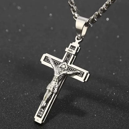 ✝️ SCONTO DEL 50%! ⏰ Collana con ciondolo a forma di croce, delicata e dall'eleganza senza tempo – Finiture impeccabili, acciaio inossidabile e lucentezza discreta – perfetta per l'uso quotidiano o come regalo speciale 💛