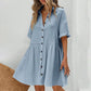 Vestito Midi a Maniche Corte con Colletto Camicia e Bottoni