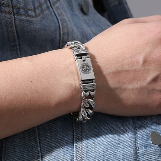 📢📢40% DI SCONTO!! ⏰ Bracciale Mantra Retrò da Uomo – Sei Sillabe Incise & Finitura Argento Vintage – Doppia Catena, 18–22 cm per uno Stile Spirituale ✨